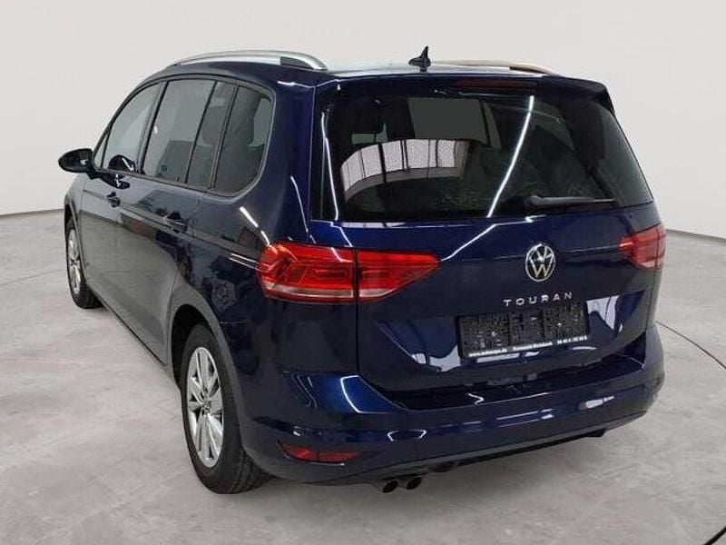 Gebraucht VW Touran Comfortline 150 PS (110 kW) 2022 Atlantic blue metallic Van / Kleinbus