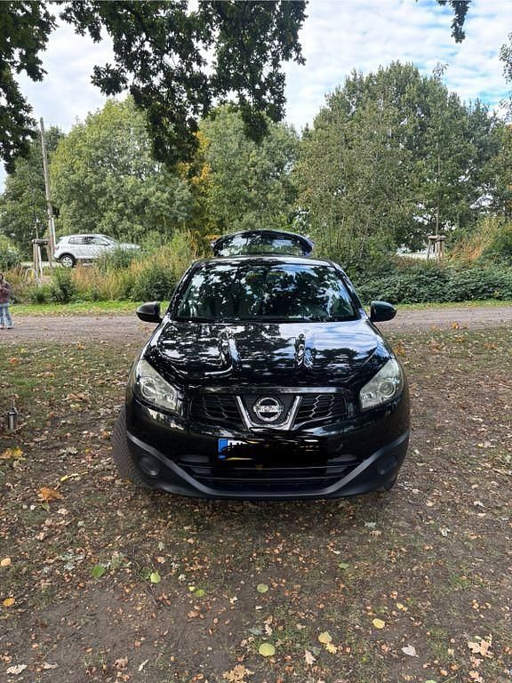 Schwarz Gebraucht 2010 Nissan Qashqai Acenta SUV | 4.500 € (Guter Preis) - Bild 1/4