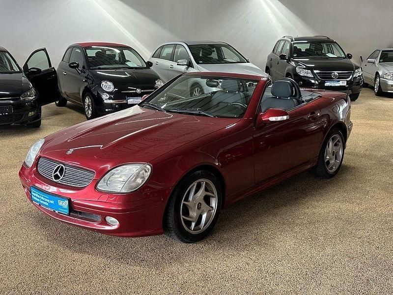 Gebraucht Mercedes SLK200 163 PS (119 kW) 2002 Rot Cabrio