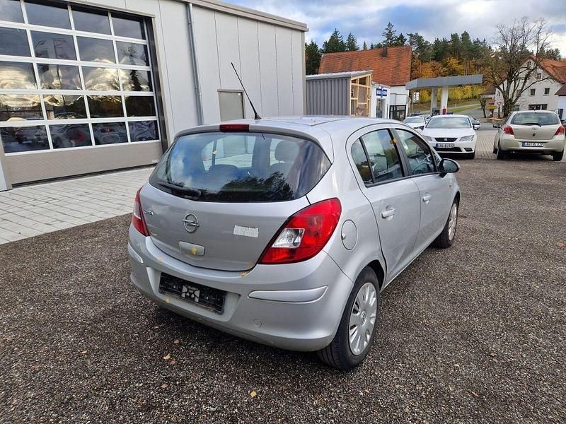 Gebraucht Opel Corsa 101 PS (74 kW) 2012 Grau Limousine