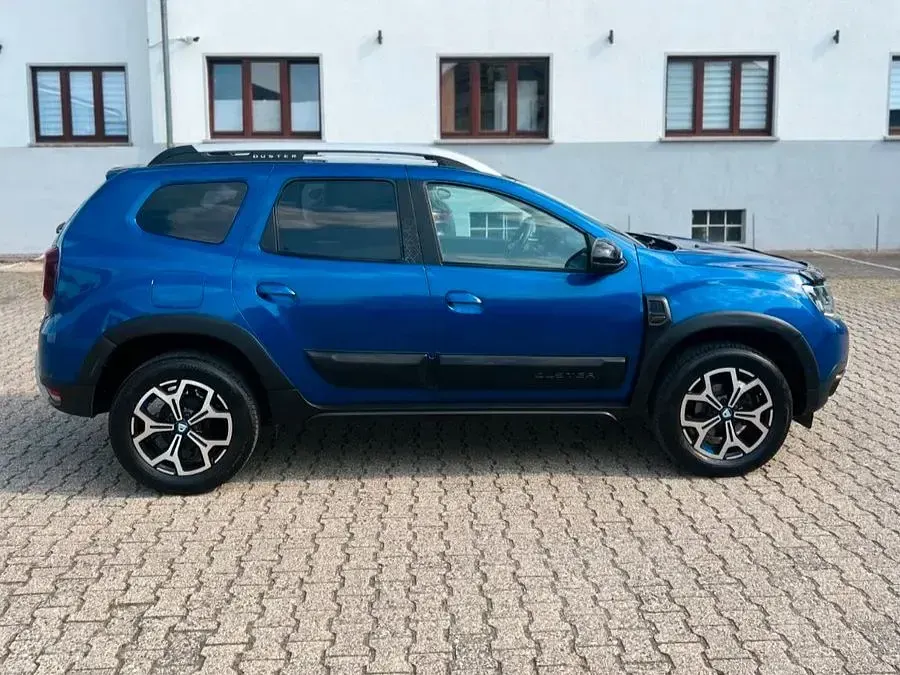 Gebraucht Dacia Duster Celebration 116 PS (85 kW) 2021 Blau SUV