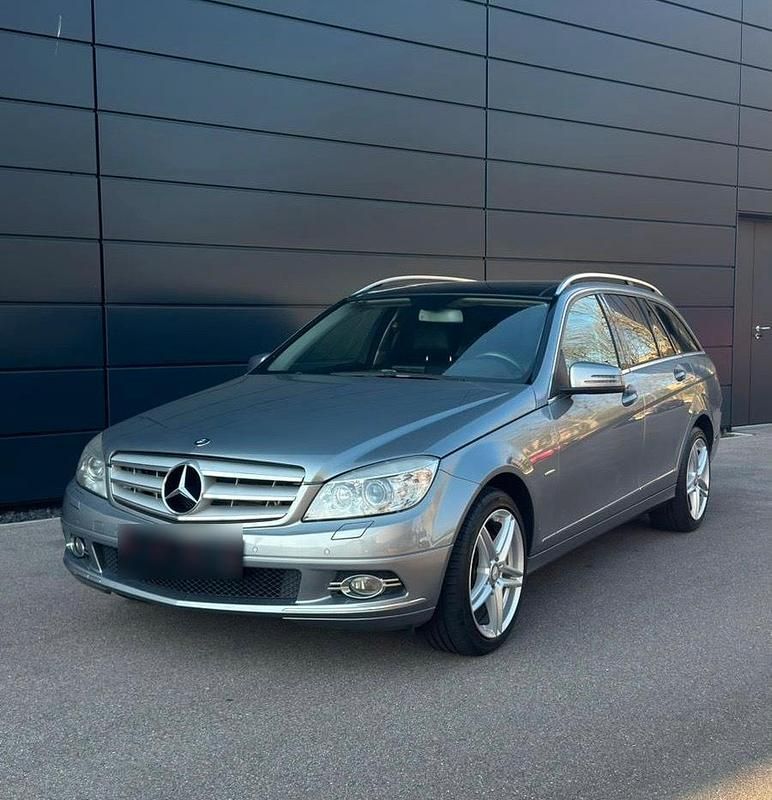 Gebraucht Mercedes C320 224 PS (164 kW) 2008 Grau Kombi