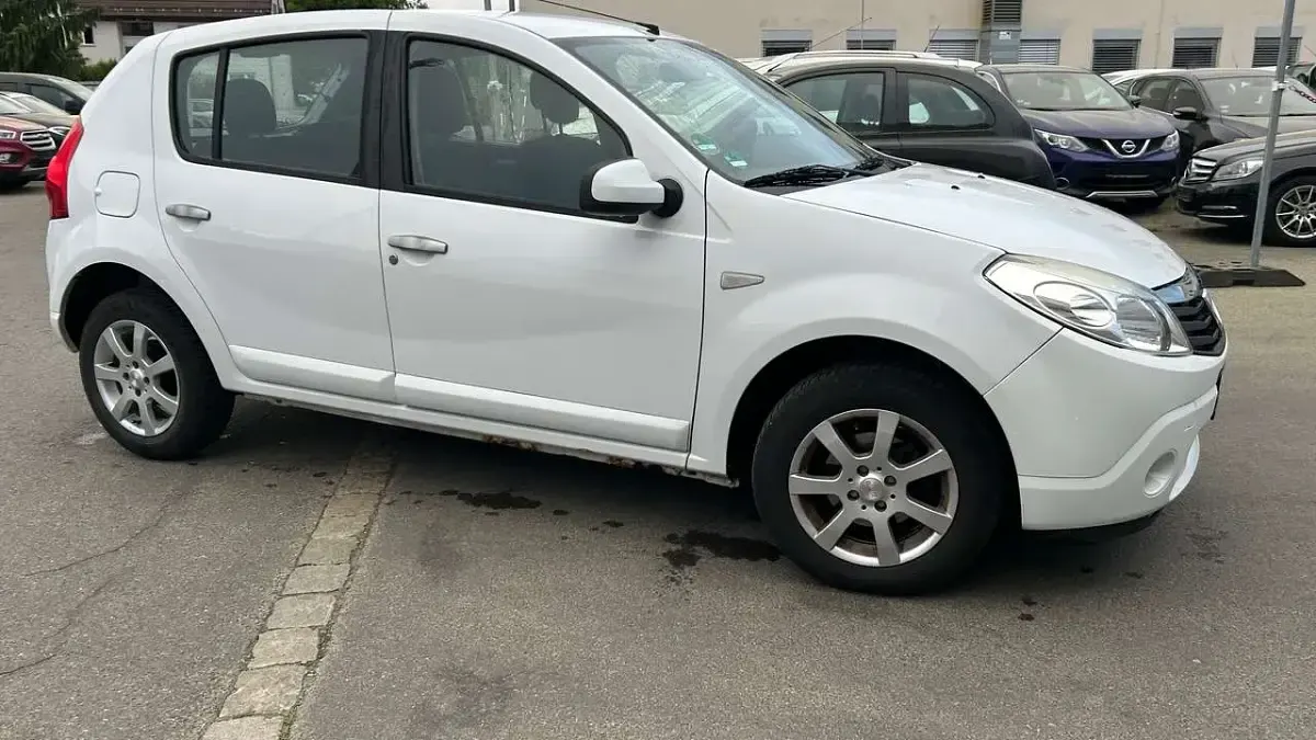 Gebraucht Dacia Sandero Lauréate 87 PS (63 kW) 2009 Gletscherweiss Limousine