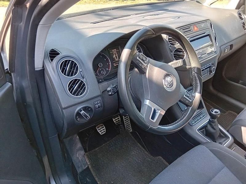Gebraucht VW Golf Plus Cross Style 122 PS (89 kW) 2011 Grau Van / Kleinbus