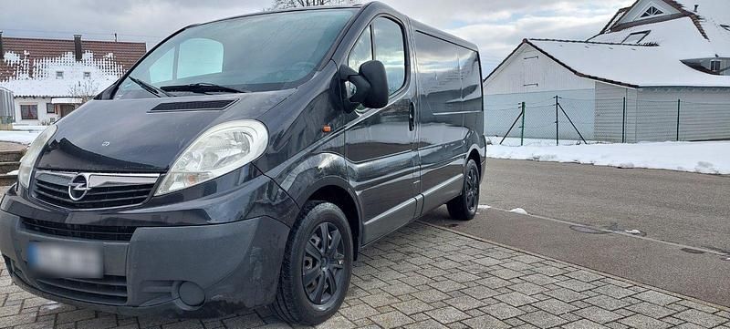 Gebraucht Opel Vivaro 145 PS (106 kW) 2009 Schwarz Van / Kleinbus