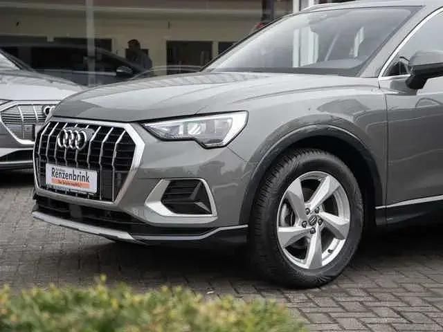 Gebraucht Audi Q3 Advanced 150 PS (110 kW) 2019 Grau SUV