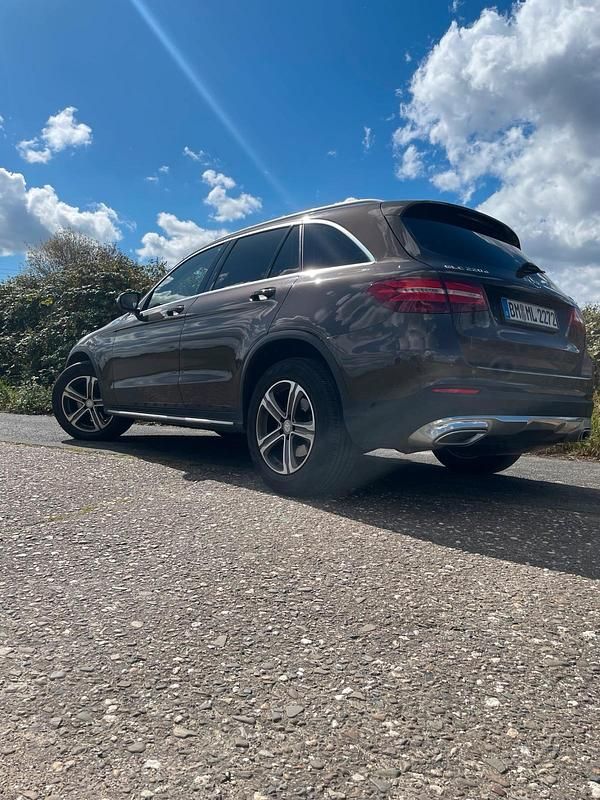 Gebraucht Mercedes GLC220 170 PS (125 kW) 2016 Braun SUV