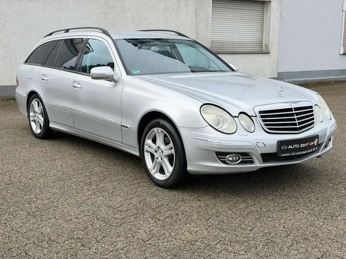 Gebraucht Mercedes E200 184 PS (135 kW) 2007 Silber Kombi