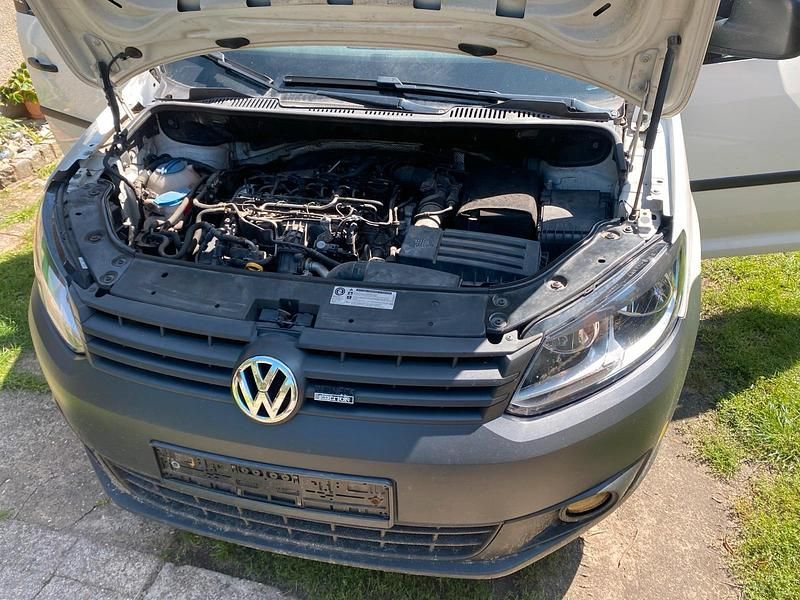 Weiß Gebraucht 2014 VW Caddy Van / Kleinbus | 5.500 € (Superpreis) - Bild 1/4