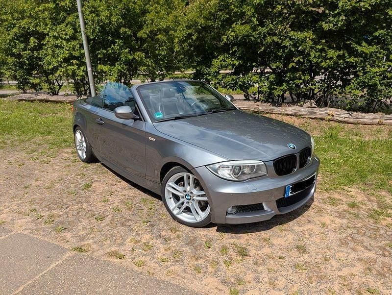 Gebraucht BMW 120 Cabriolet M Sport 170 PS (125 kW) 2011 Grau Cabrio