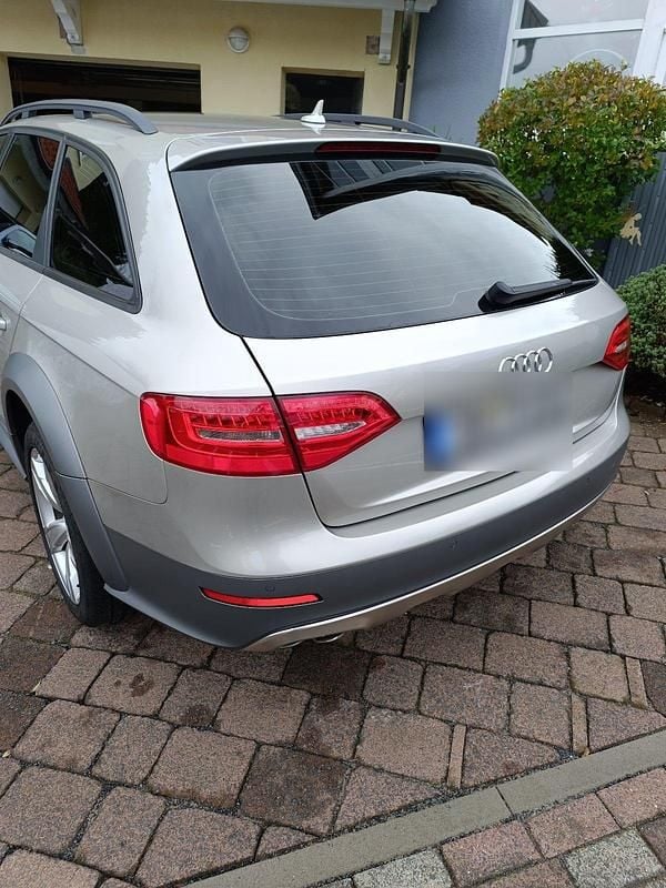Gebraucht Audi A4 Allroad 150 PS (110 kW) 2015 Silber Kombi