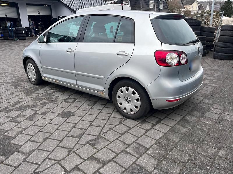 Gebraucht VW Golf IV 140 PS (102 kW) 2004 Silber Kleinwagen