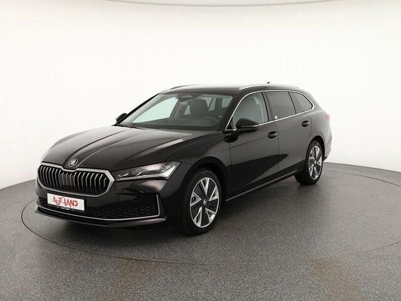 Schwarz Gebraucht 2024 Skoda Superb Kombi | 38.900 € (Guter Preis) - Bild 1/4