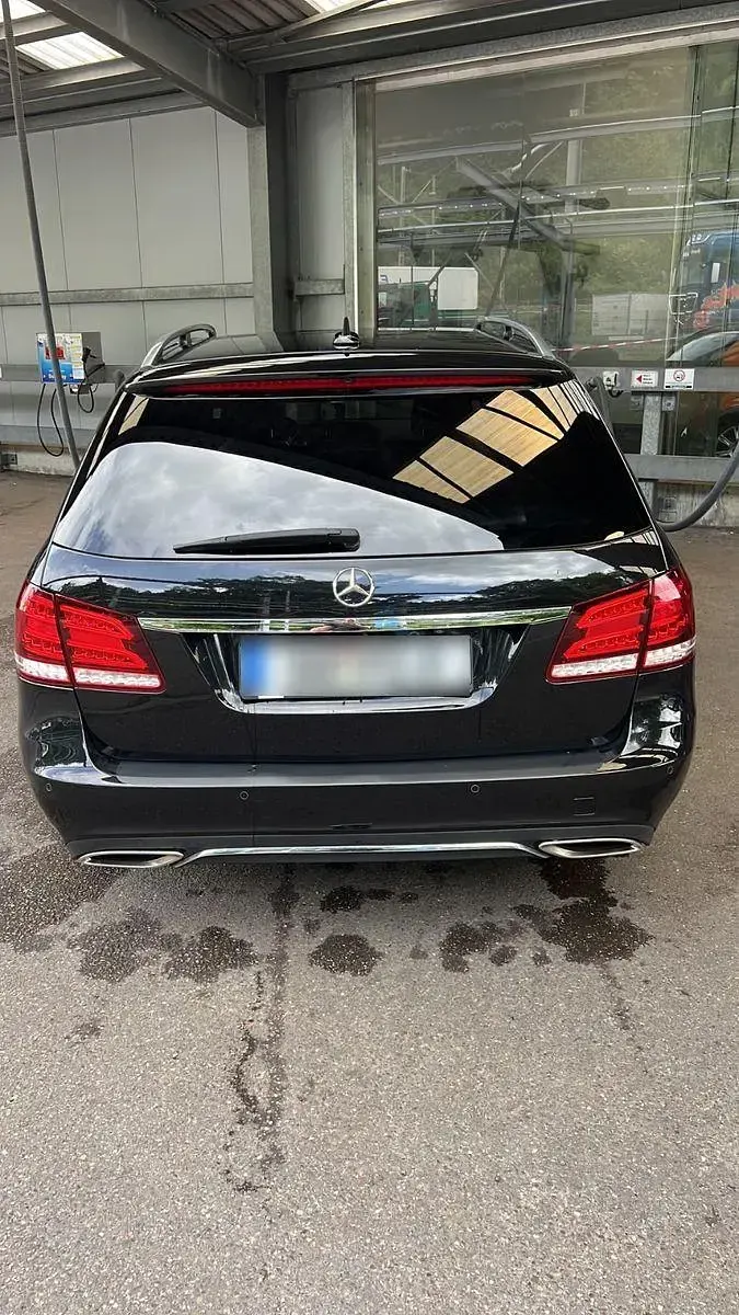 Gebraucht Mercedes E250 204 PS (150 kW) 2017 Schwarz Kombi