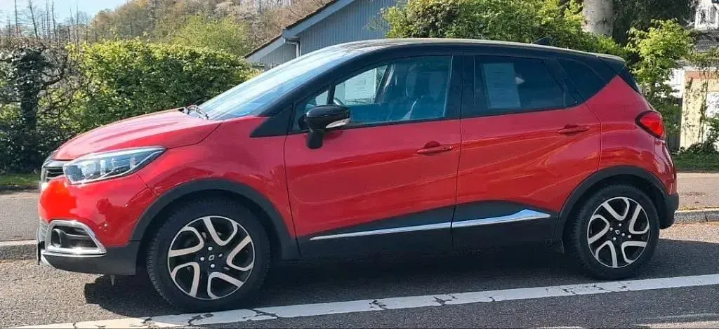 Second-hand Renault Captur 120 CP (88 kW) 2015 Roșu SUV