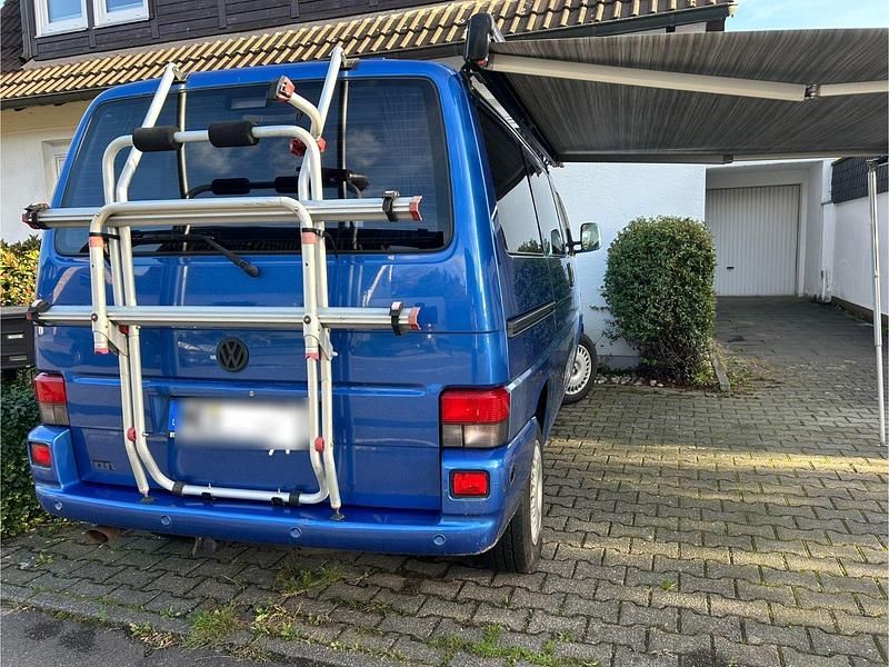 Second-hand VW Multivan 116 CP (85 kW) 1999 Albastru Monovolum