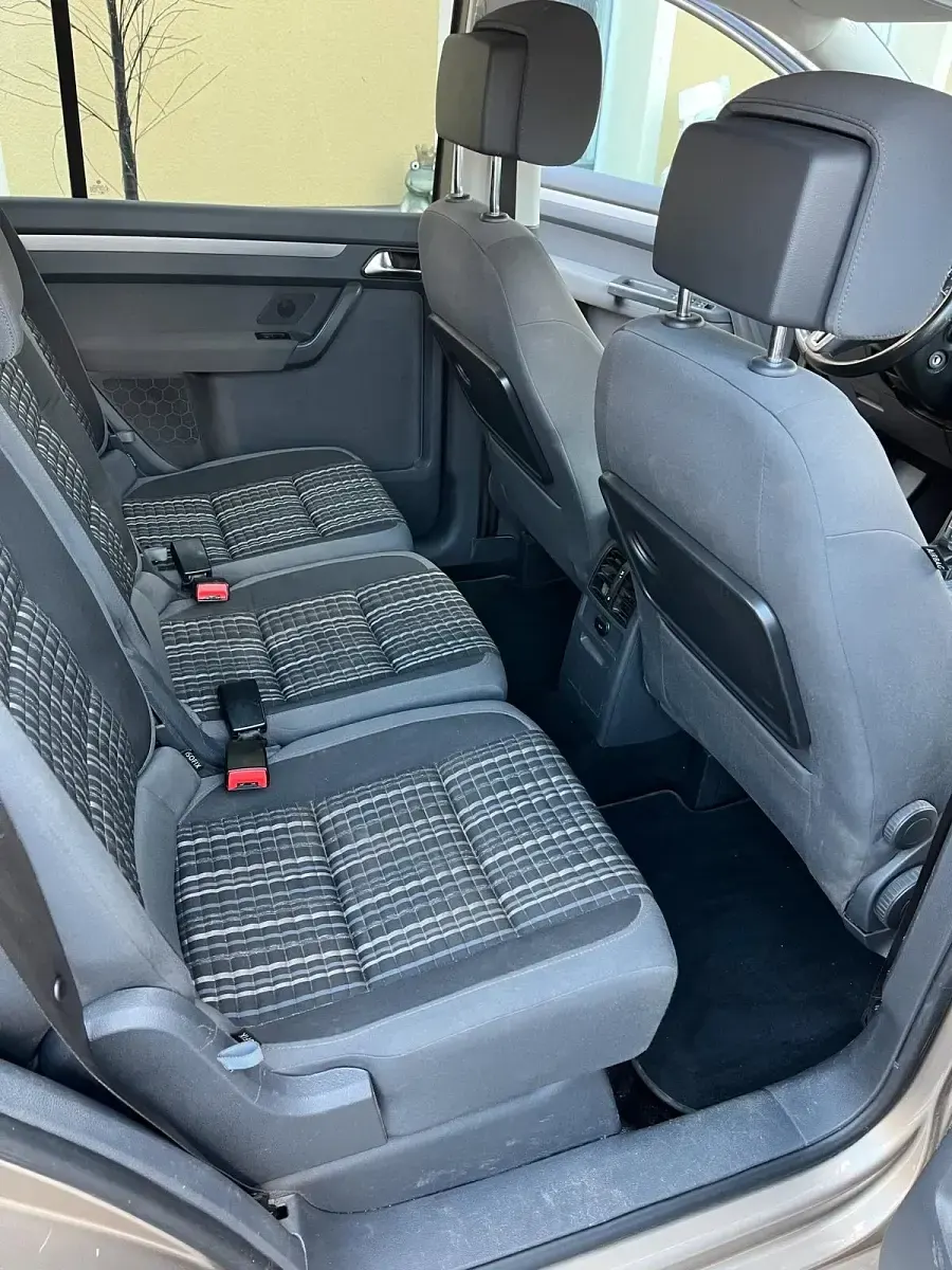 Gebraucht VW Touran Cross 177 PS (130 kW) 2013 Beige Van / Kleinbus