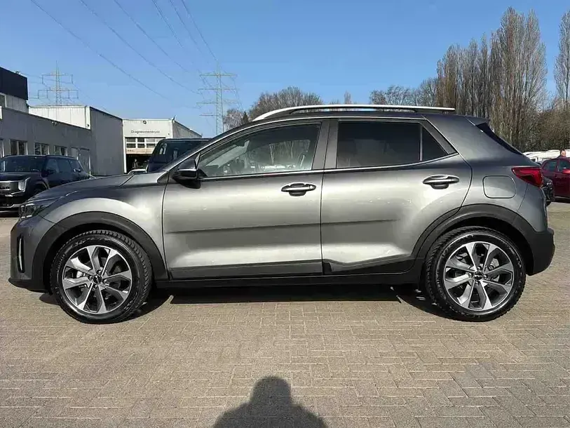 Gebraucht Kia Stonic Spirit 101 PS (74 kW) 2025 Grau SUV