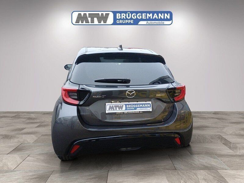 Neu Mazda 2 Exclusive-Line 116 PS (85 kW) 2025 Grau Limousine