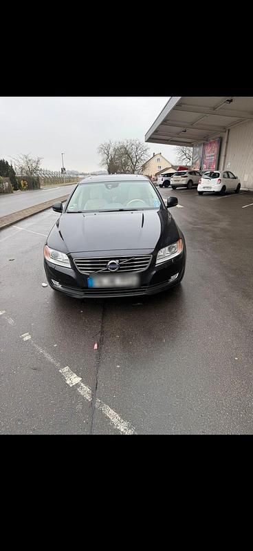 Gebraucht Volvo V70 2014 Blau Kombi