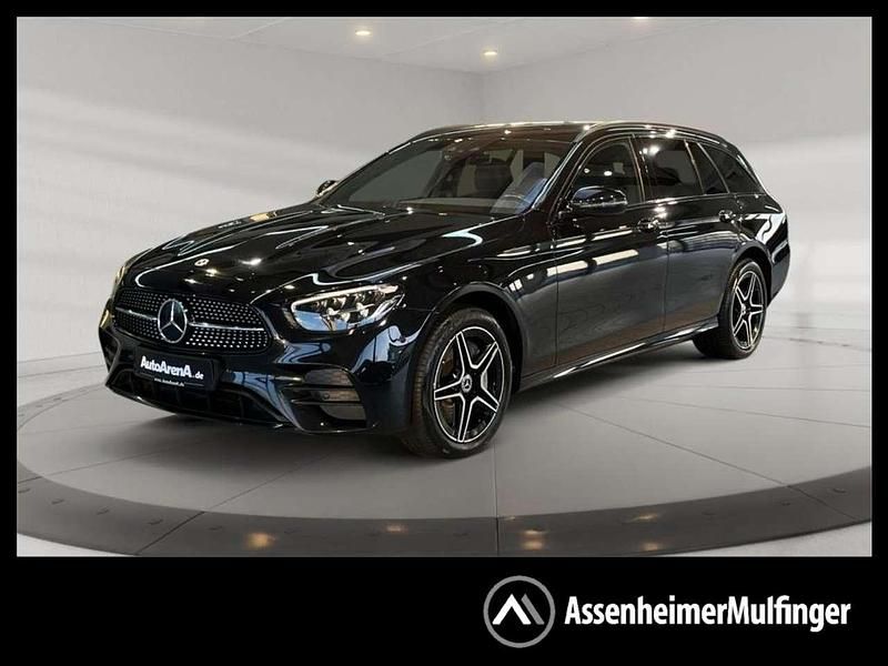 Metalliclack obsidianschwarz Gebraucht 2022 Mercedes E300 AMG Kombi | 29.866 € (Fairer Preis) - Bild 1/4