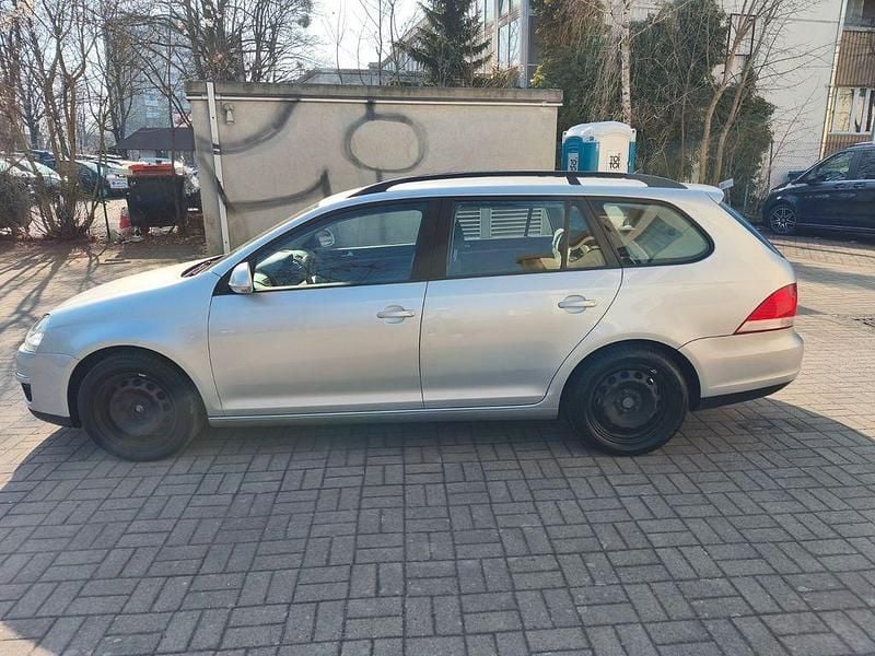 Gebraucht VW Golf V Trendline 105 PS (77 kW) 2007 Silber Kombi