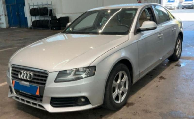 Silber Gebraucht 2008 Audi A4 Attraction Limousine | 6.950 € (Fairer Preis) - Bild 1/4