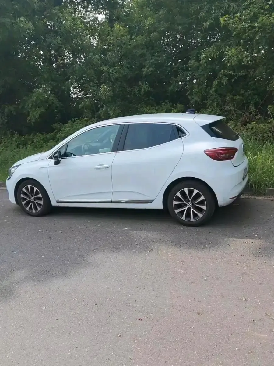 Gebraucht Renault Clio Techno 91 PS (66 kW) 2022 Kleinwagen