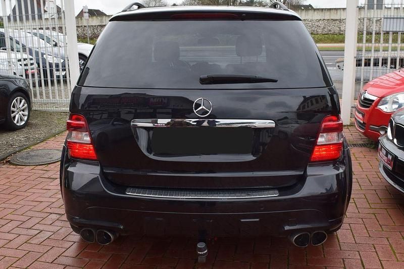 Gebraucht Mercedes ML350 272 PS (200 kW) 2008 Schwarz SUV