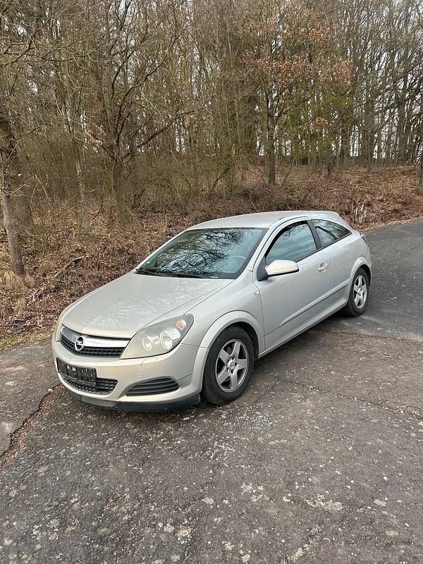 Gebraucht Opel Astra GTC 90 PS (66 kW) 2008 Grau Kleinwagen