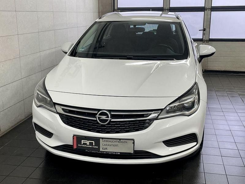 Gebraucht Opel Astra Edition 101 PS (74 kW) 2017 Weiß Kombi