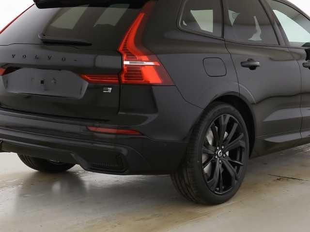 Gebraucht Volvo XC60 Plus 455 PS (334 kW) 2024 Onyx black / metallic SUV