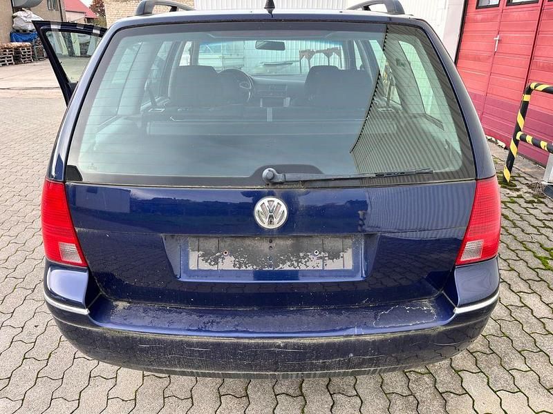 Gebraucht VW Bora 101 PS (74 kW) 2002 Blau Kombi