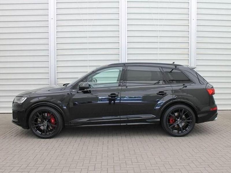 Gebraucht Audi SQ7 Ambiente 507 PS (372 kW) 2022 Mythosschwarz metallic SUV