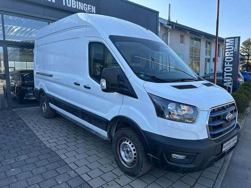 Gebraucht Ford Transit Trend 135 kW (184 PS) 2022 Frostweiß Van / Kleinbus