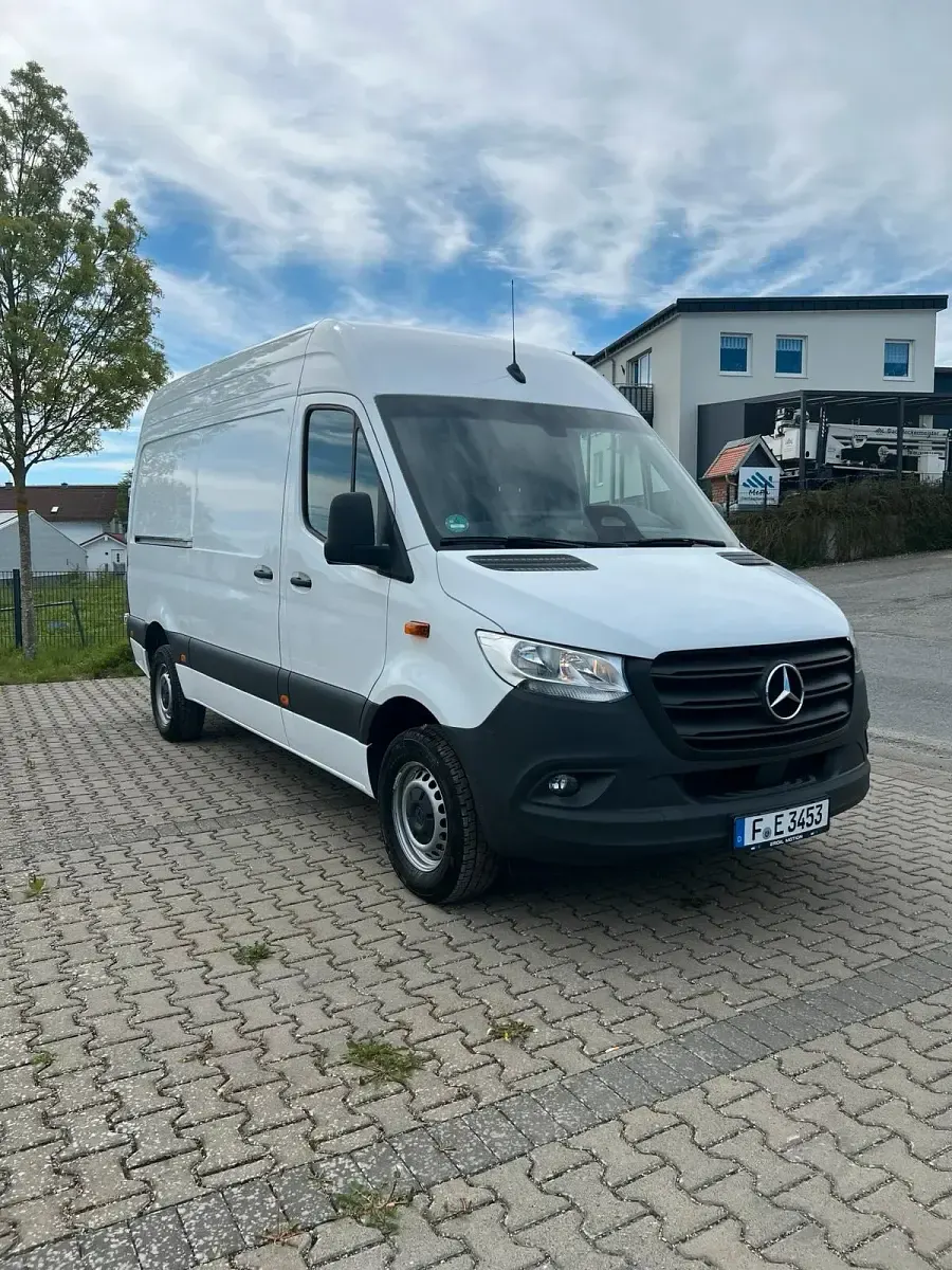 Occasion Mercedes Sprinter 170 ch (125 kW) 2024 Blanc Van
