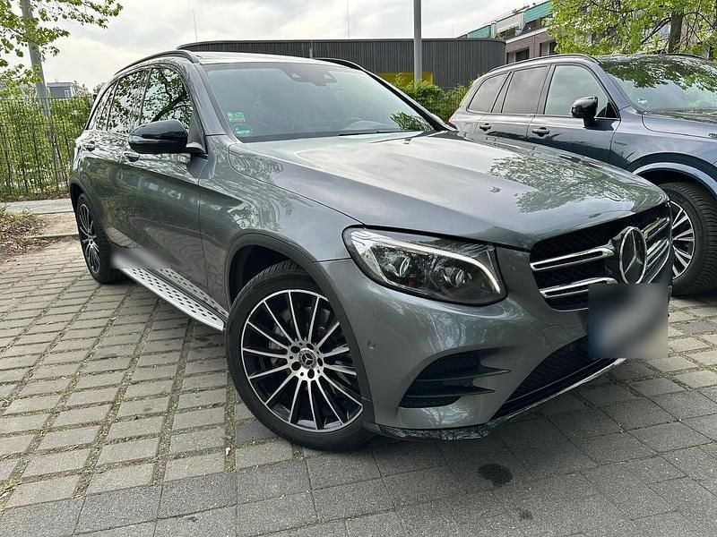 Gebraucht Mercedes GLC350 AMG line 258 PS (189 kW) 2018 Grau SUV