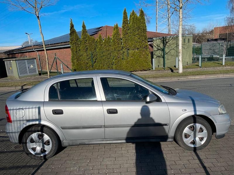 Second-hand Opel Astra 101 CP (74 kW) 1999 Argintiu Berlinǎ