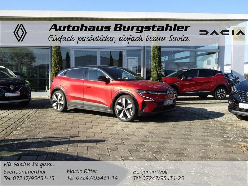 Gebraucht Renault Megane E-Tech Komfort 160 kW (218 PS) 2022 Rot Limousine