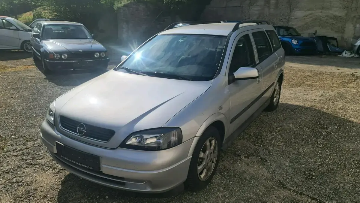 Używany Opel Astra 100 KM (73 kW) 2003 Srebrny Kombi