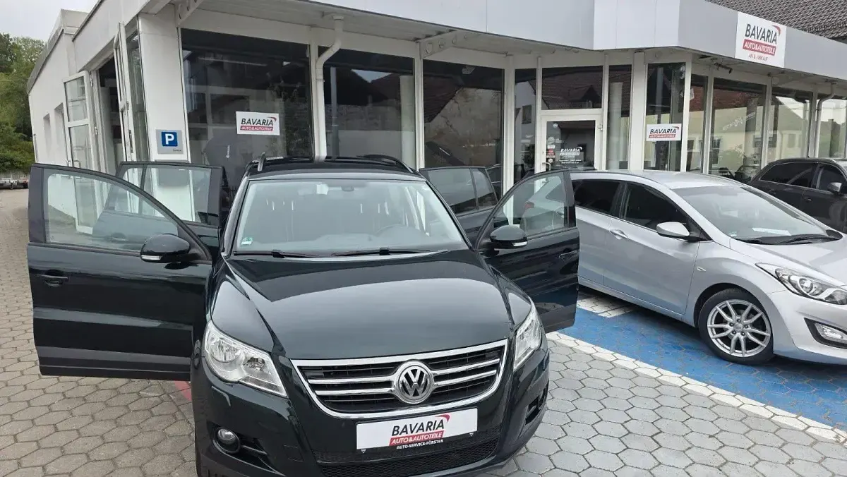 Gebraucht VW Tiguan Freestyle 110 PS (80 kW) 2011 Grün SUV