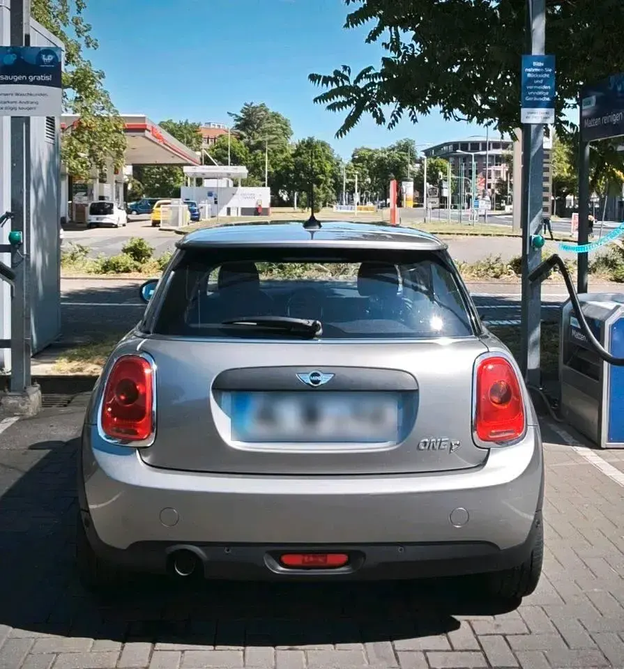 Gebraucht Mini One D 95 PS (69 kW) 2018 Grau Kleinwagen