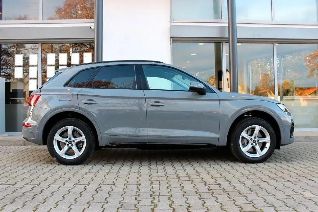 Gebraucht Audi Q5 Advanced 204 PS (150 kW) 2024 Nardograu individual lackierun SUV