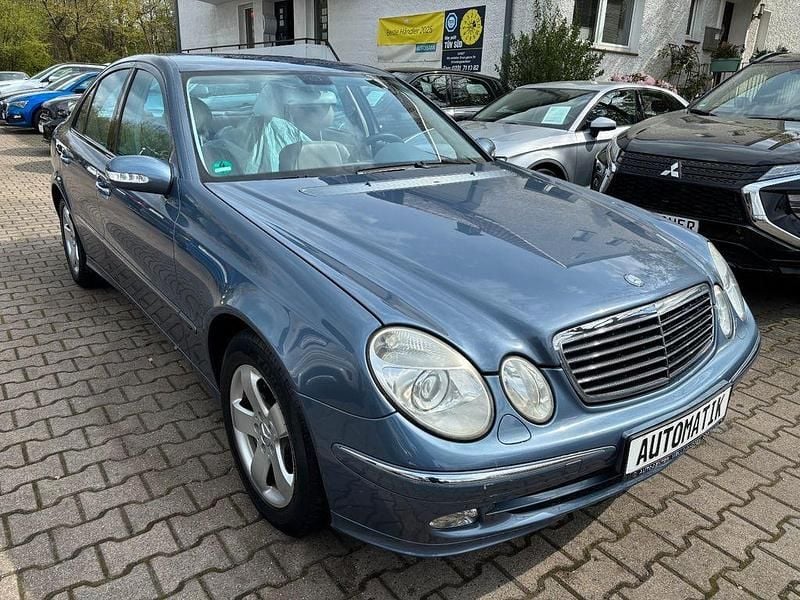 Gebraucht Mercedes E320 Avantgarde 224 PS (164 kW) 2003 Violett Limousine