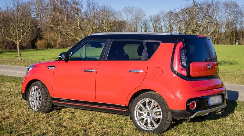 Gebraucht Kia Soul 200 PS (147 kW) 2018 Rot SUV