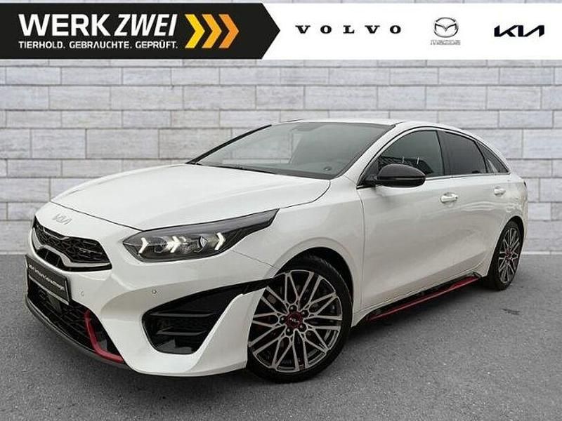 Gebraucht Kia ProCeed GT 204 PS (150 kW) 2023 (hw2) deluxeweiss met. Kombi