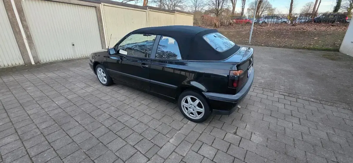 Brugt VW Golf Cabriolet 90 HK (66 kW) 1993 Sort Cabriolet