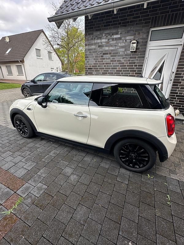Second-hand Mini ONE 112 CP (82 kW) 2015 Alb Hatchback
