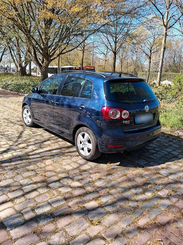Gebraucht VW Golf VII 105 PS (77 kW) 2013 Blau Limousine