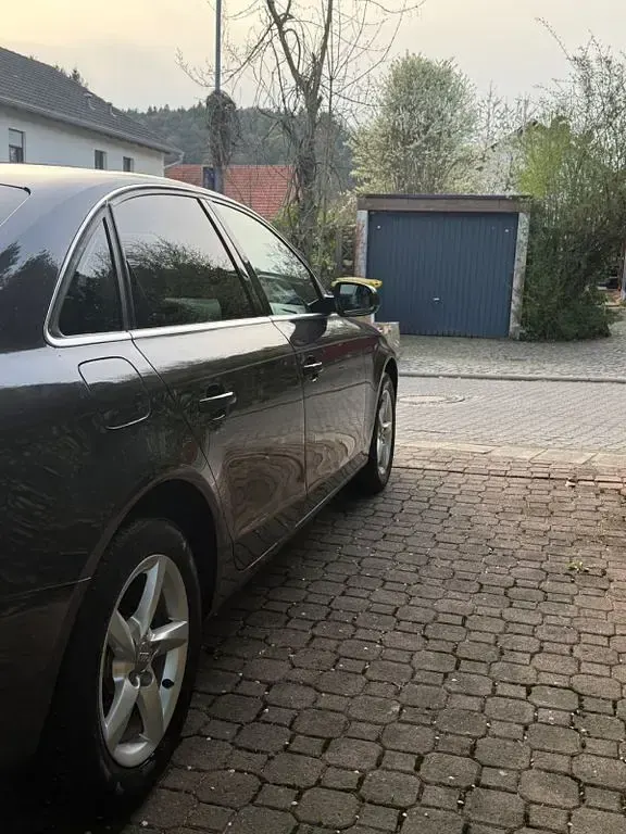 Gebraucht Audi A4 Ambition 160 PS (117 kW) 2011 Schwarz Limousine
